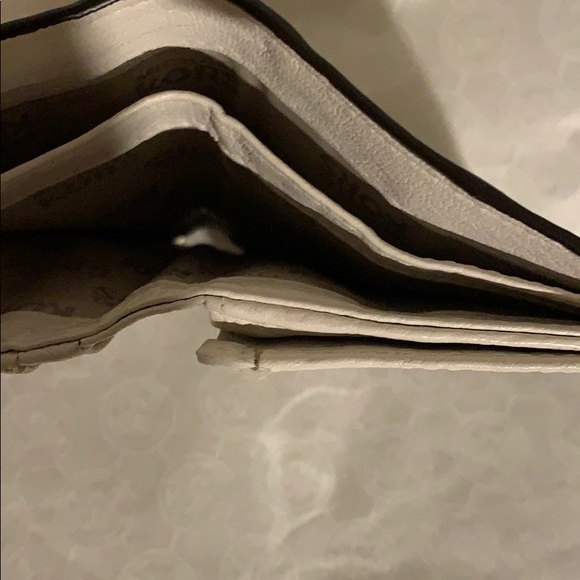 Wallet - Picture 3 of 4